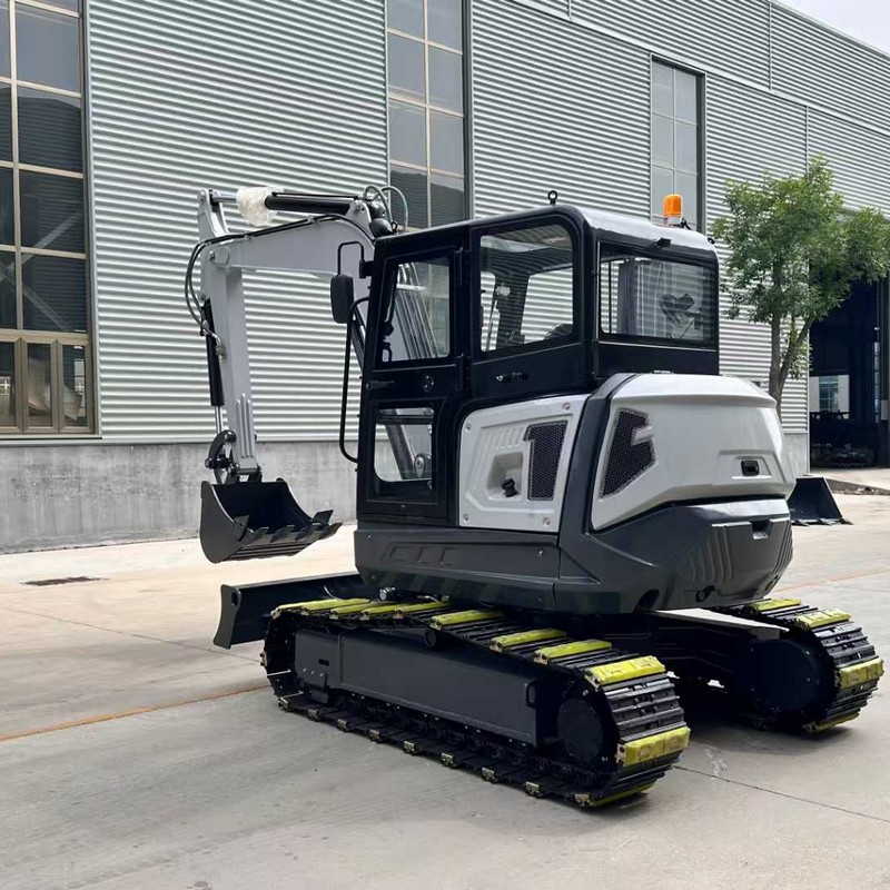 Piccolo escavatore in vendita