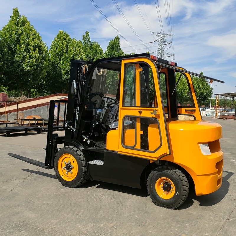 Carrello elevatore diesel con cabina