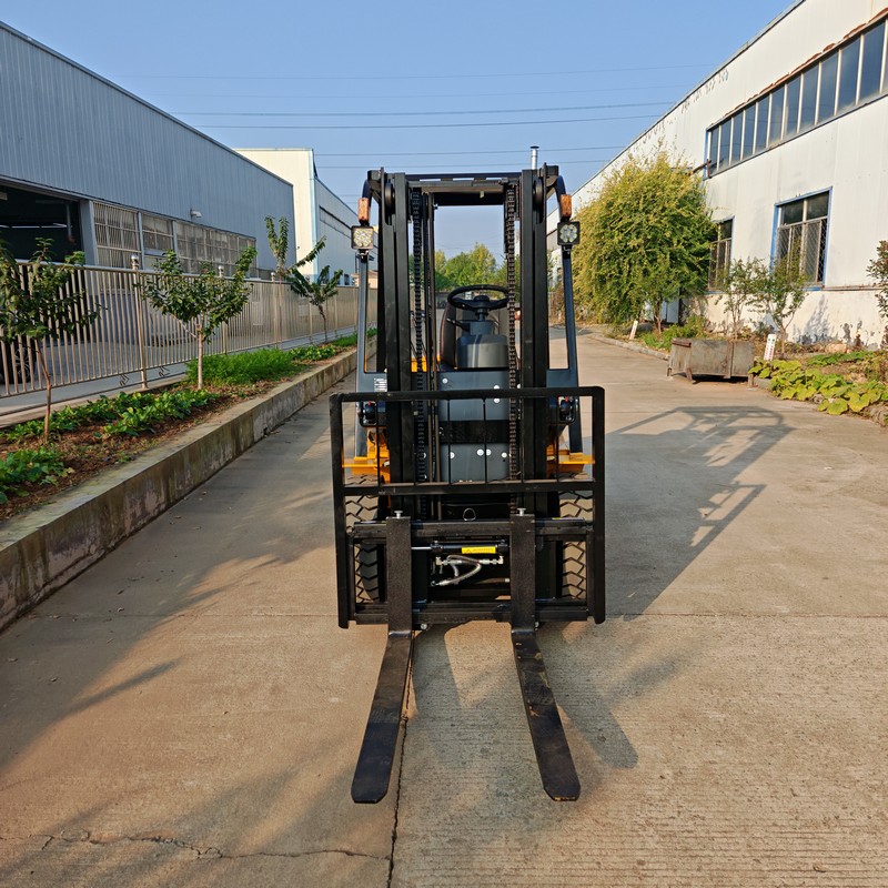 Carrello elevatore diesel 2T