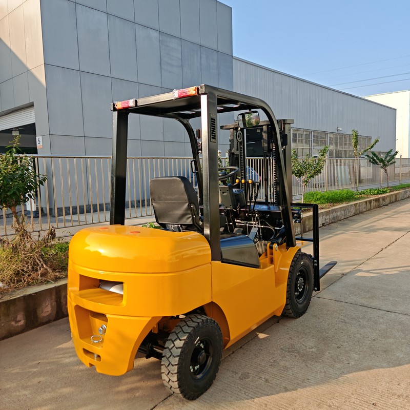 Carrello elevatore diesel 2T