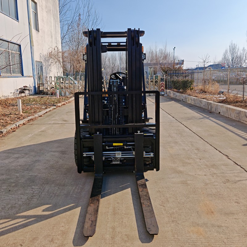 Carrello elevatore diesel 3T