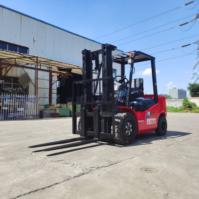 Carrello elevatore elettrico da 3 tonnellate