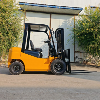 Carrello elevatore diesel 2T