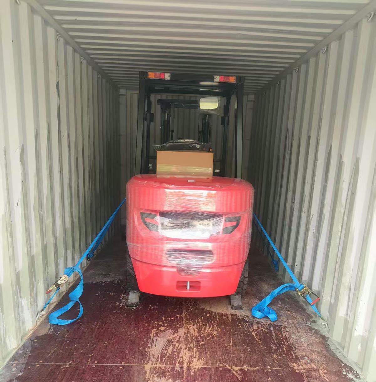 foto della spedizione del carrello elevatore diesel