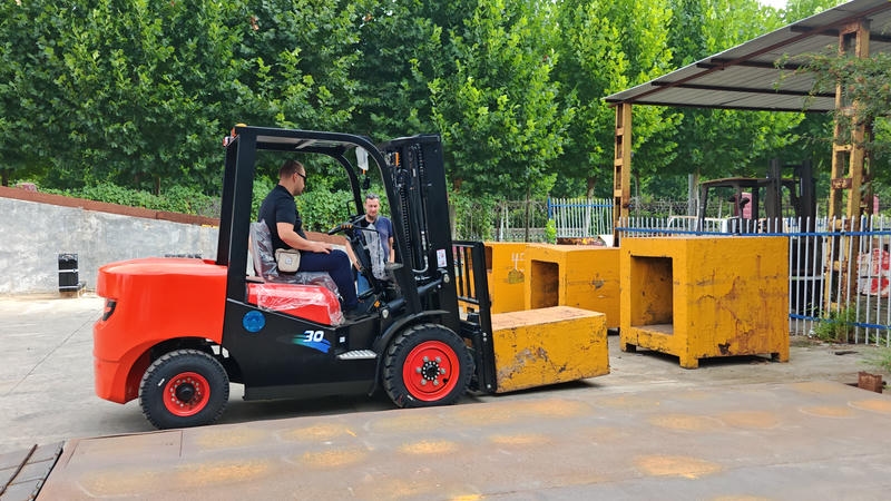 carrello elevatore elettrico da 3 tonnellate carrello elevatore elettrico da 3 tonnellate
